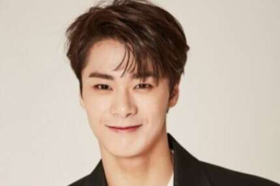 Güney Koreli ünlü şarkıcı Moonbin, evinde ölü olarak bulundu