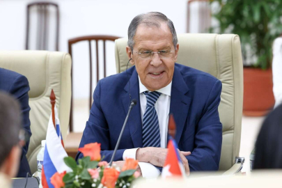 Lavrov Küba'da: ABD, Rusya'ya karşı haçlı seferi ilan etti