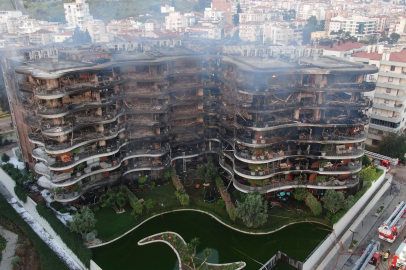 İzmir'de büyük site yangını