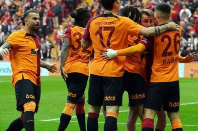 Galatasaray'da derbide hedef 3 puan