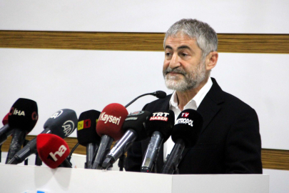 Bakan Nebati: "7 bin 500 liranın üzerinde maaş alan emeklilere refah payı verecek bir düzenleme üzerinde çalışıyoruz"