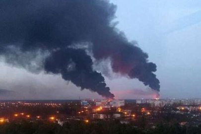 Rusya'da petrol depolama tesisinde yangın