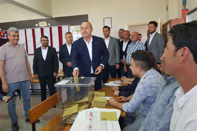Bakan Çavuşoğlu oyunu Alanya’da kullandı