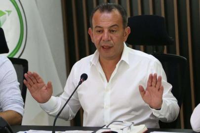 Tanju Özcan, Davutoğlu'nu "kutladı": Hiç oy almadan 10 milletvekili kazandı