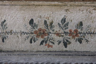 Tarihi camide 250 yıllık Osmanlı motifleri gün yüzüne çıkarıldı