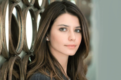 Beren Saat bayramları karıştırdı