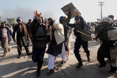 Pakistan'da Cemaat-i İslami Partisi liderine suikast girişimi: 2 ölü, 6 yaralı