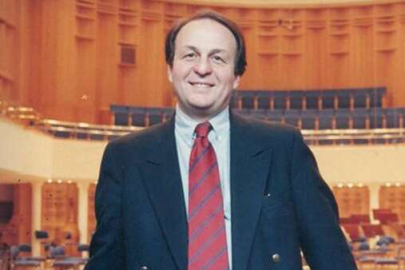 Piyanist Ersin Onay hayatını kaybetti