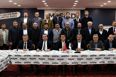 Başkan Dündar'ın projelerine iş dünyasından tam not