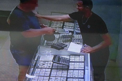 Akılalmaz hata: Kuyumcu 5 gram yerine 50 gram altın verdi!