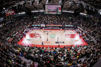 Pınar Karşıyaka - Bursaspor maçının biletleri satışa çıkıyor