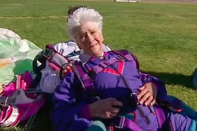 Avustralya'da polisin şok tabancasıyla vurduğu 95 yaşındaki kadın öldü