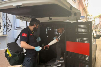 Bursa'da dehşet: Üvey babasını ve annesini bıçakladı!