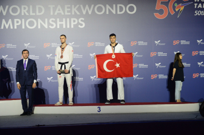 Türkiye Kadın Tekvando Milli Takımı, tarihte ilk defa Dünya şampiyonu oldu