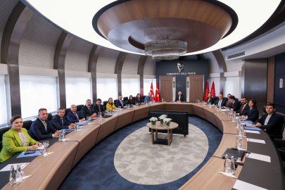 Yeni MYK ilk kez toplandı: CHP'de kongre süreci başlıyor