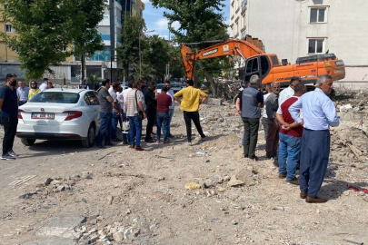 Depremin 122'nci gününde enkazdan bir kadın cesedi çıkartıldı