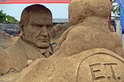 10 bin ton kum kullanıldı: Ortaya çıkan eserler büyüledi