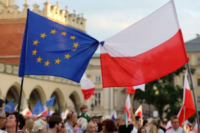 Avrupa Komisyonu’ndan Polonya’ya "Rus etkisi" yasası nedeniyle ihlal prosedürü