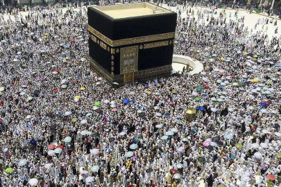 Kabe örtüsü 3 metre yukarı kaldırıldı