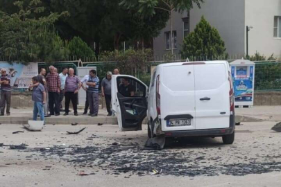 Bursa'da banka para nakil aracı kaza yaptı