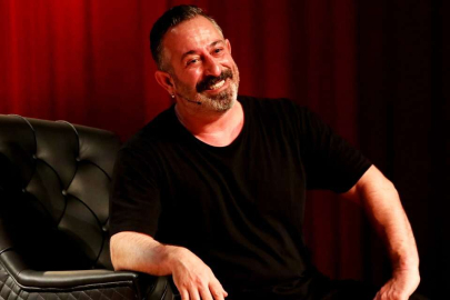 Cem Yılmaz emekli oldu