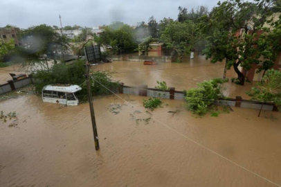 Hindistan’ı Biparjoy Kasırgası vurdu: 2 ölü, 23 yaralı