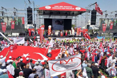 EYT'liler pes etmiyor: 5 bin prim günü ve kısmi emeklilik masada bırakıldı!