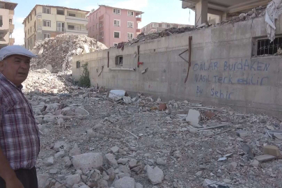 Hatay’da duvar yazıları duygulandırıyor