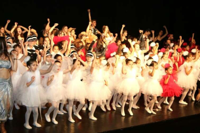 Nilüfer’in küçük yetenekleri ayakta alkışlandı