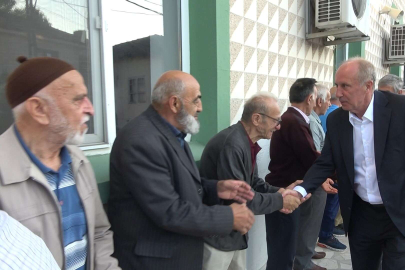 Muharrem İnce, bayram namazını köyünde kıldı