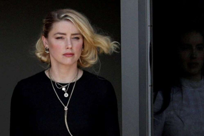 Amber Heard sosyal medyaya döndü