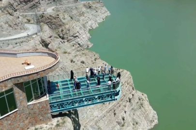 Türkiye’nin en büyük seyir terası ilgi odağı