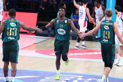 Pınar Karşıyaka’da Angel Delgado ile yollar ayrıldı