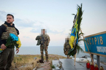 Zelenskiy’den Yılan Adası’na ziyaret