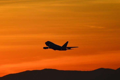 Uçak biletlerinde tavan fiyat yükseltildi