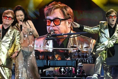 Elton John saniyede 345 dolar kazandı