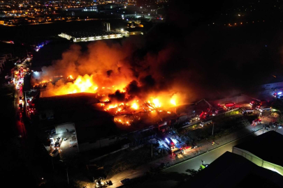 Bursa'daki  yangın 8 saat sonra kontrol altına alındı