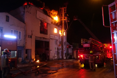 Bursa'da korkutan fabrika yangını