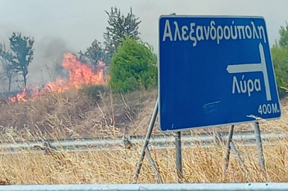Yunanistan’daki yangında tahliyeler başladı, İpsala Sınır Kapısı kapatıldı