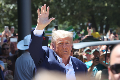 Donald Trump gözaltına alınacağını duyurdu