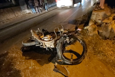 Bursa'da motosikletle otomobil çarpıştı