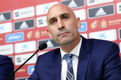 FIFA'dan İspanya Futbol Federasyonu Başkanı Rubiales'e uzaklaştırma