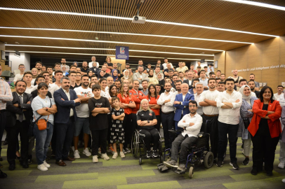 Uyumayan kütüphane genciz geleceğiz gençlik buluşması