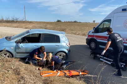 Tekirdağ'da virajda mıcıra kapılan otomobil takla attı