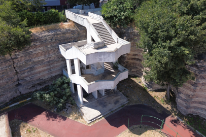 Tarihi Fildami Sarnıcı Bakırköy Belediyesi tarafından kendi haline terk edildi