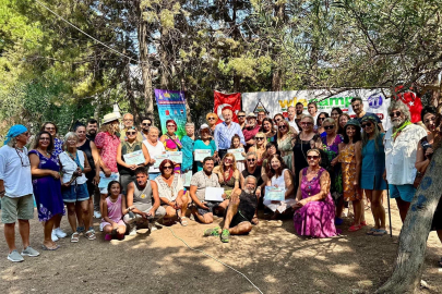 Didim Başkanı Atabay, sanatçılara sertifikalarını takdim etti