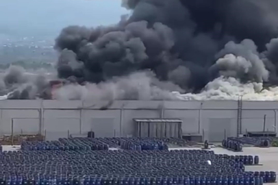 İzmir’de palet fabrikasında yangın