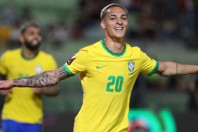 Brezilya'dan Manchester United'ın yıldızı Antony için kadro dışı kararı