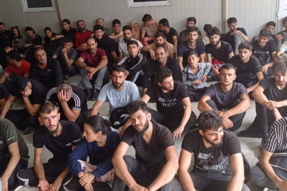 Edirne’den Bulgaristan’a geçmeye çalışan 89 göçmen yakalandı