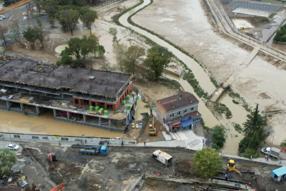 İstanbul'da selin bastığı mahalle görüntülendi